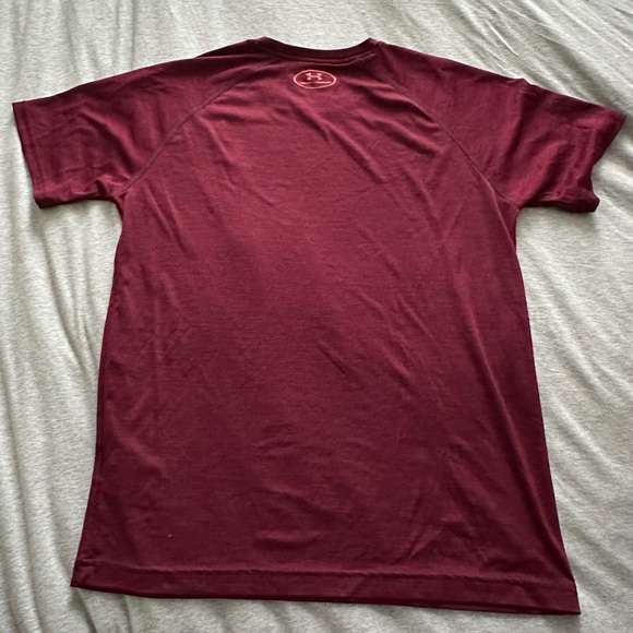 Under Armor trainer shirt - Picture 3 of 3